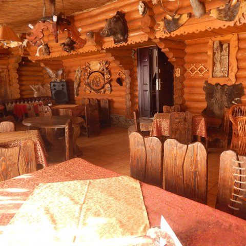 carpathian-tale-camp-02.jpg
