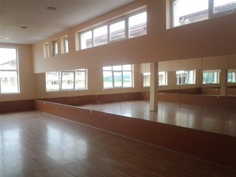 matrica-hall-2.jpg