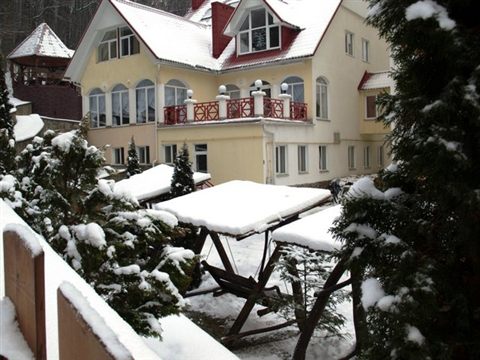 sunny-camp-winter-03.jpg